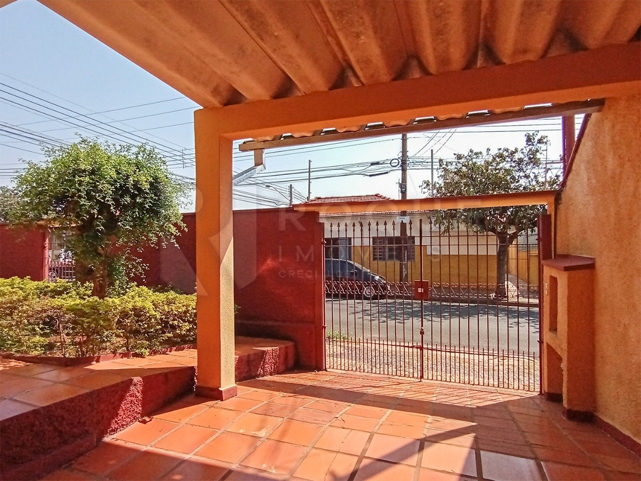 Casa Residencial à venda no bairro Vila Cristovam: Garagem 