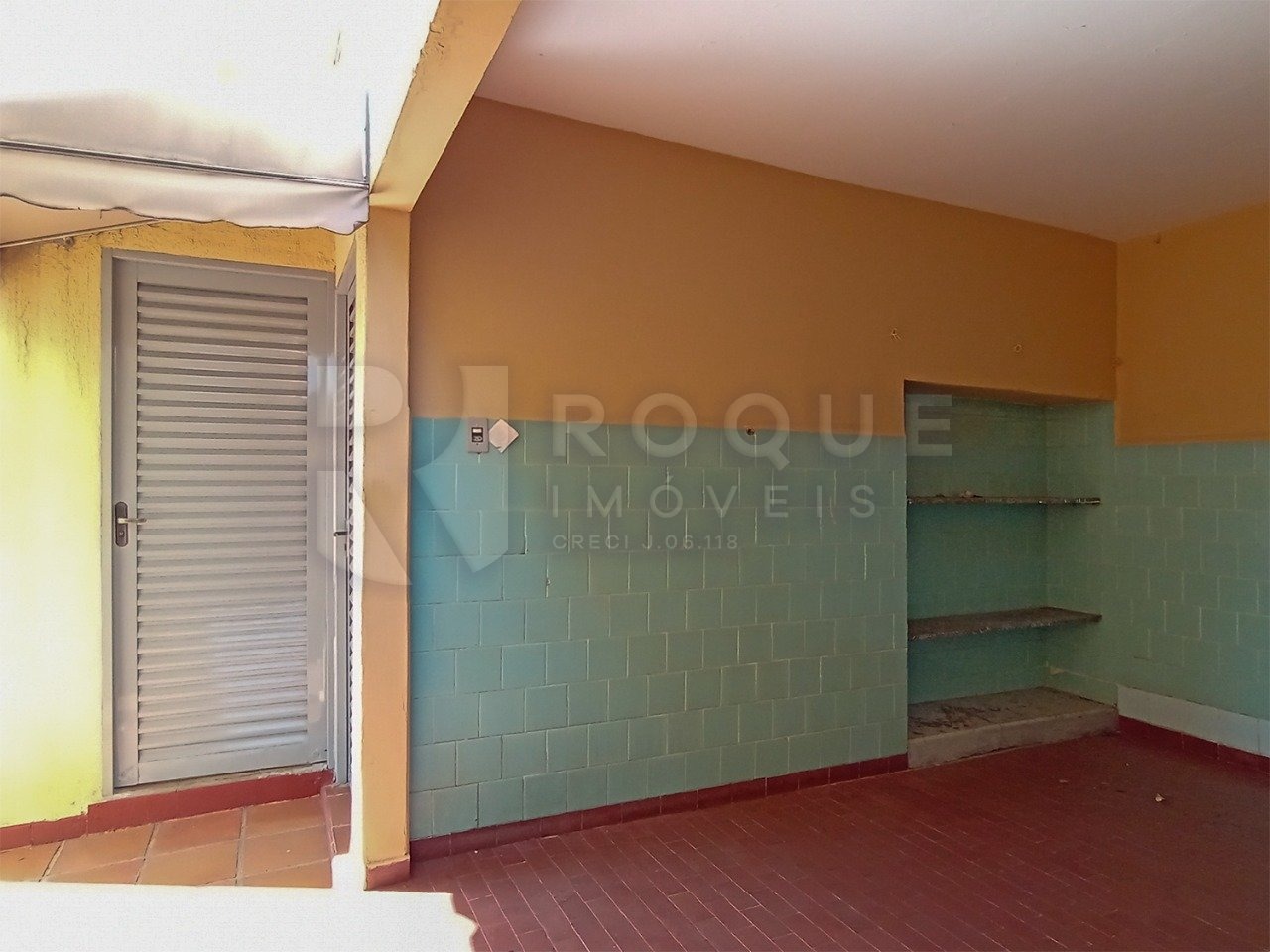 Casa Residencial à venda no bairro Vila Cristovam: Fundo 