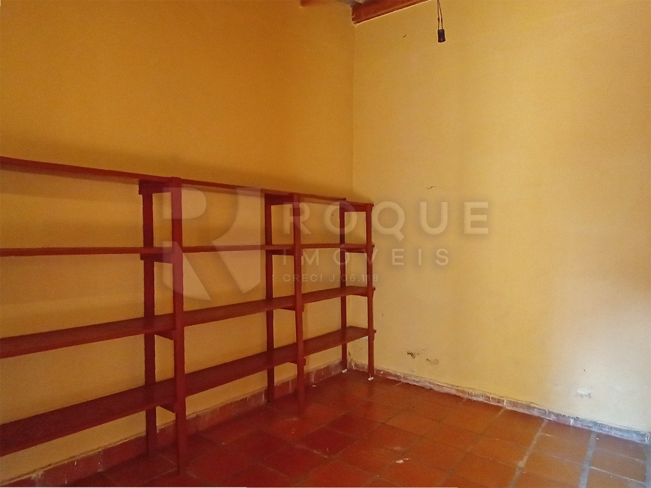 Casa Residencial à venda no bairro Vila Cristovam: Despensa