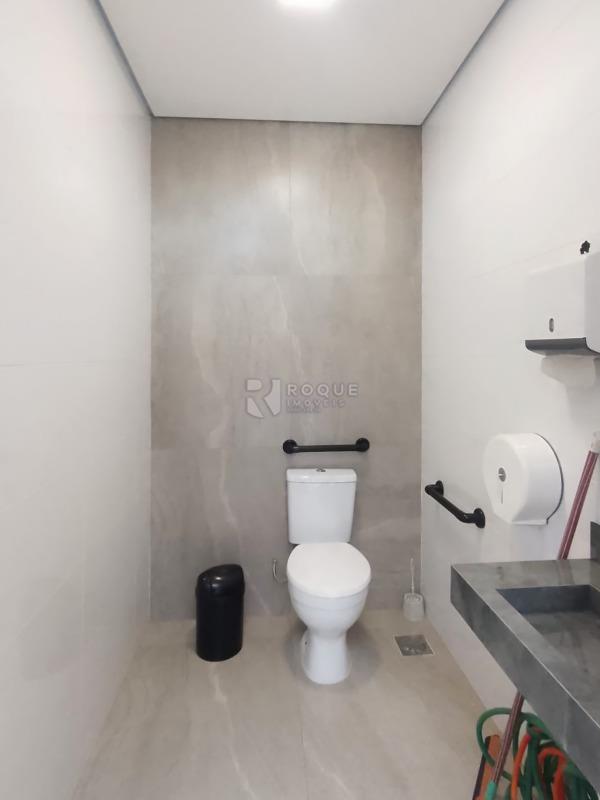 Salas/Conjuntos para aluguel no bairro Vila Camargo: WC Área comum