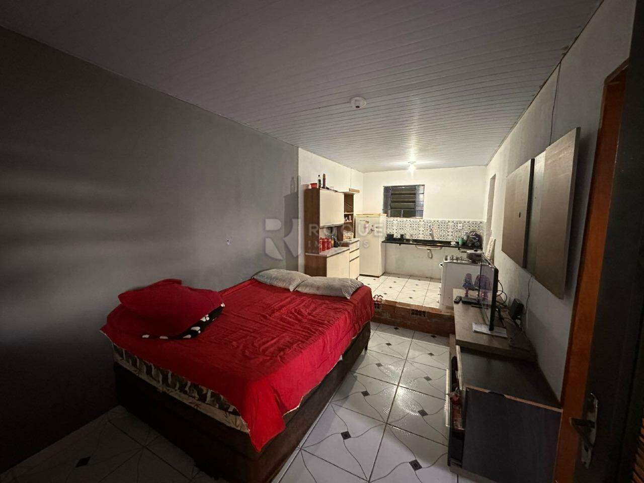 Casa Residencial à venda no bairro Parque Residencial Abílio Pedro: SALA / COZINHA