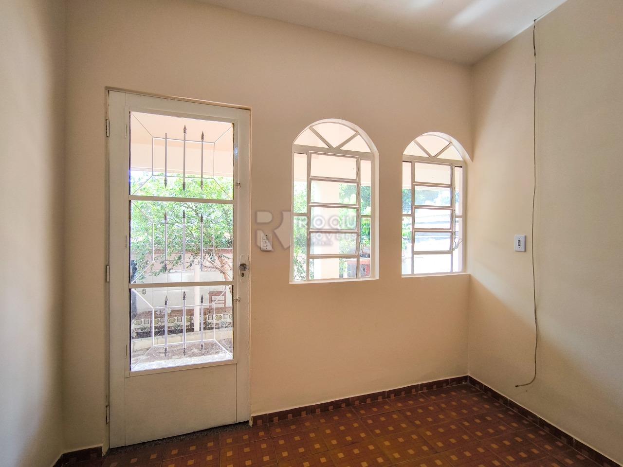 Casa Residencial à venda no bairro Jardim Olga Veroni: SALA DE ESTAR EDÍCULA