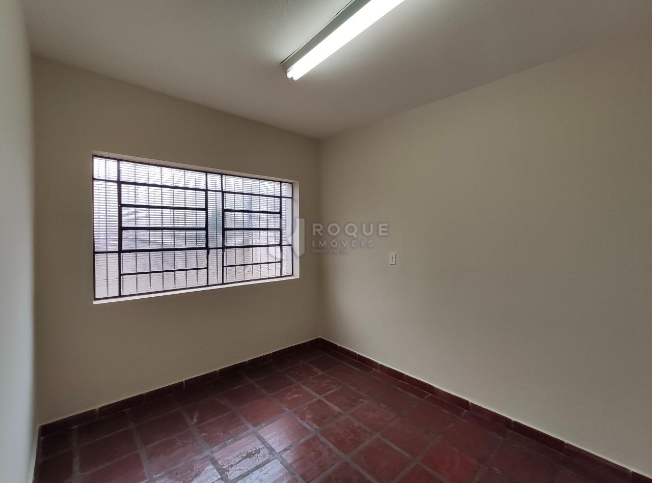 Casa Comercial à venda no bairro Centro: Sala 2