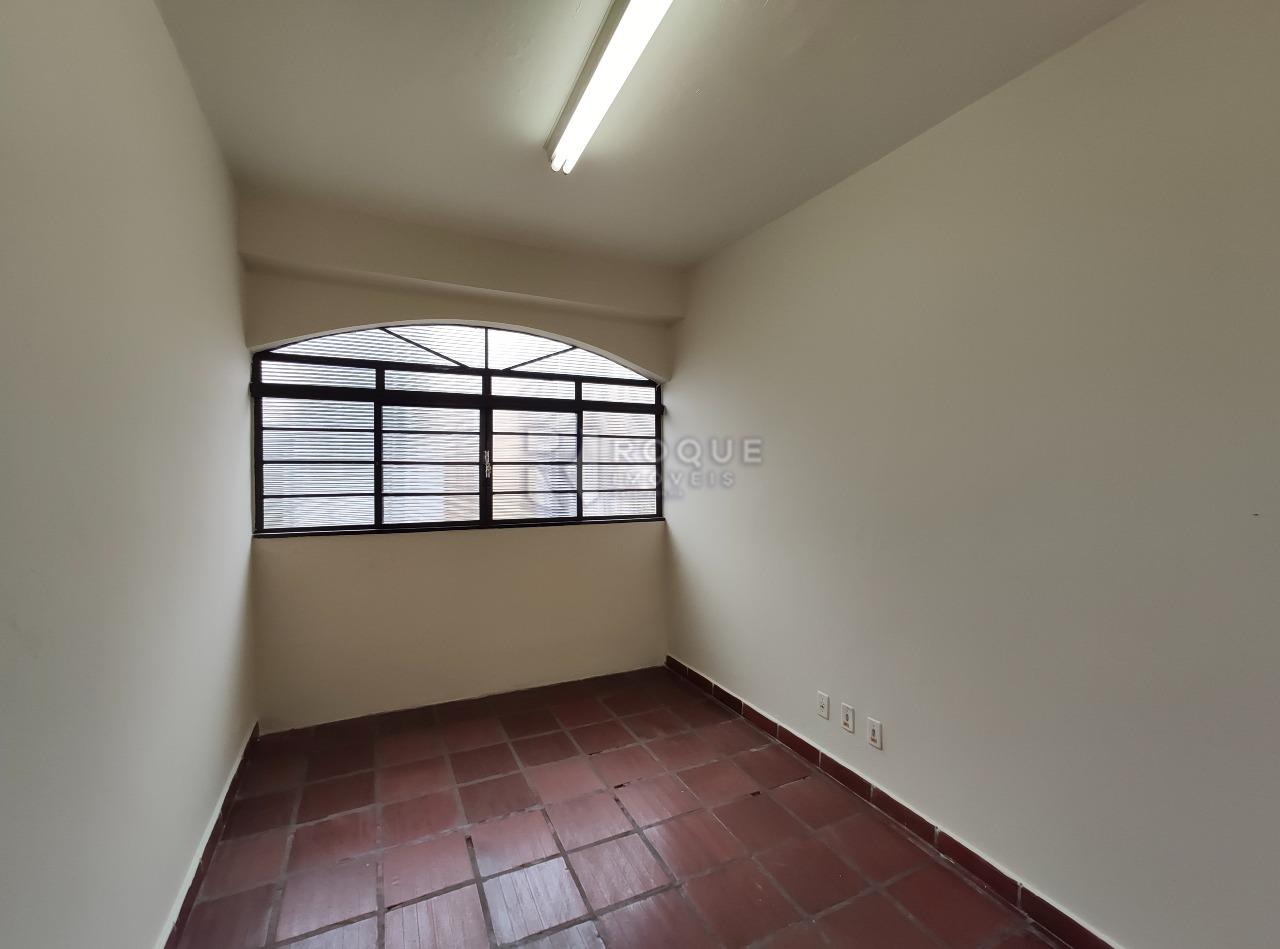 Casa Comercial à venda no bairro Centro: Sala 4 segundo andar 
