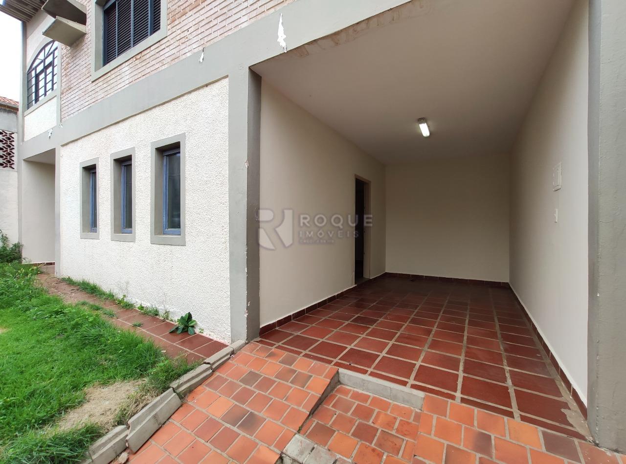 Casa Comercial à venda no bairro Centro: Frente 