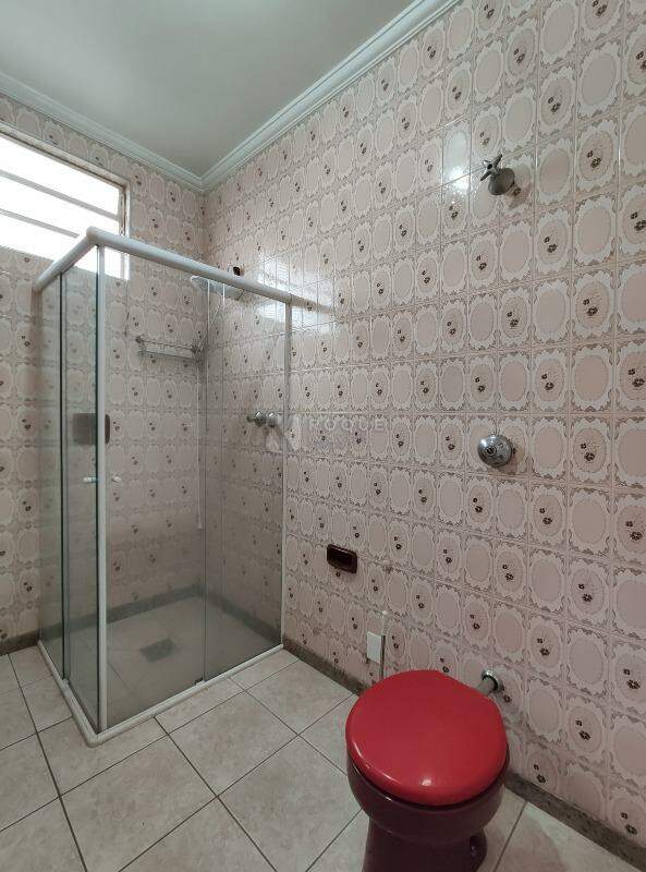 Casa Residencial para aluguel no bairro Jardim Santo André: WC social
