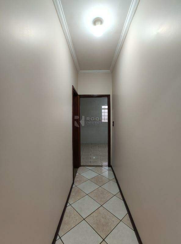 Casa Residencial para aluguel no bairro Jardim Santo André: Hall