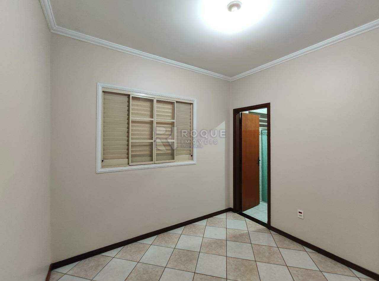 Casa Residencial para aluguel no bairro Jardim Santo André: Dormitório 2 suíte