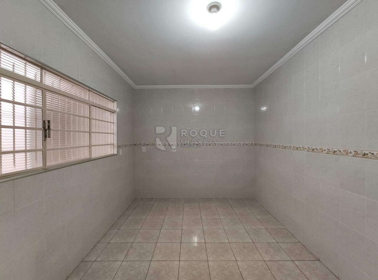 Casa Residencial para aluguel no bairro Jardim Santo André: Copa