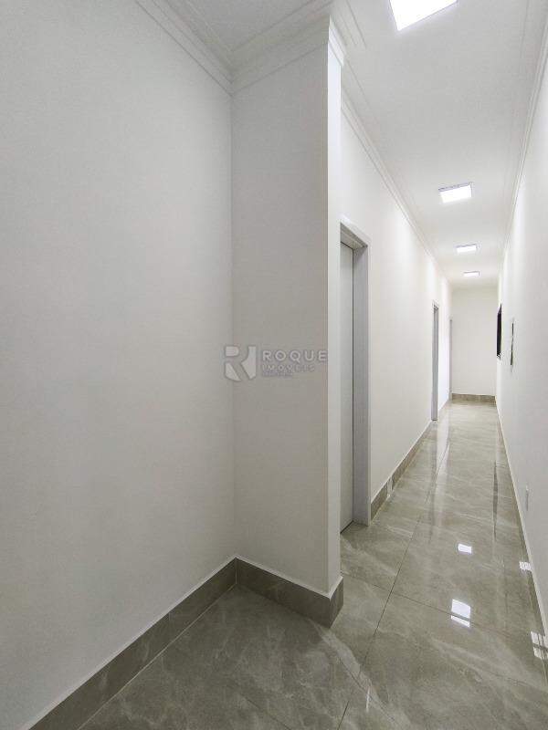 Casa em condomínio à venda no bairro Portal de São Clemente: CORREDOR INTERNO