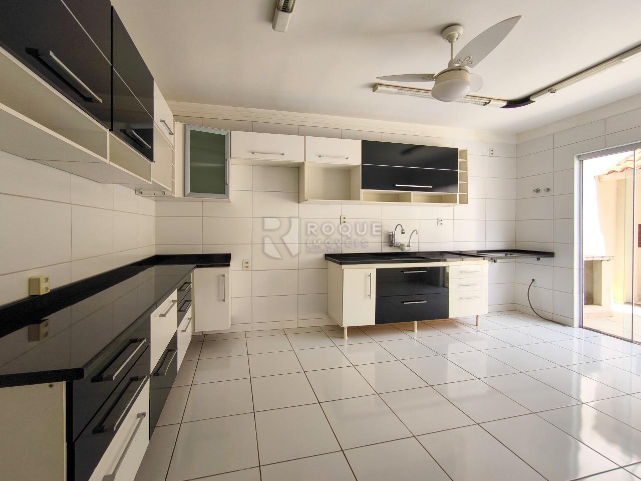 Casa Residencial à venda no bairro Boa Vista: COZINHA