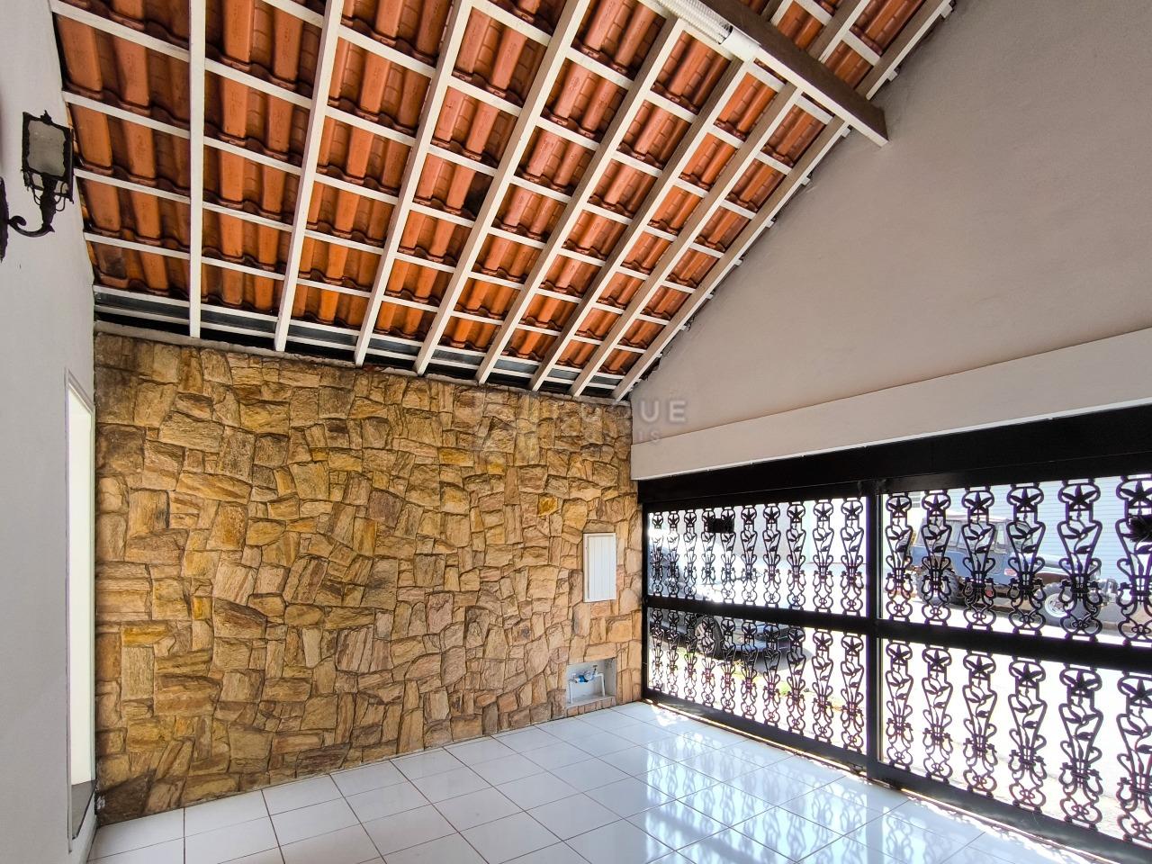 Casa Residencial à venda no bairro Boa Vista: GARAGEM