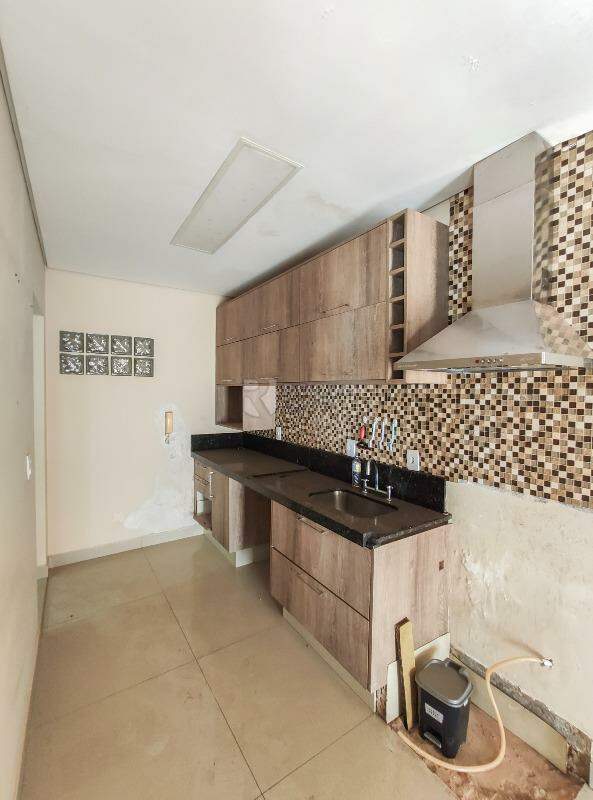 Casa Residencial para aluguel no bairro Vila Claudia: Cozinha