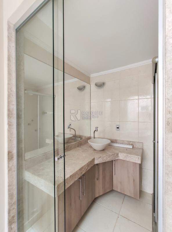 Casa Residencial para aluguel no bairro Vila Claudia: WC Dormitório suíte 3