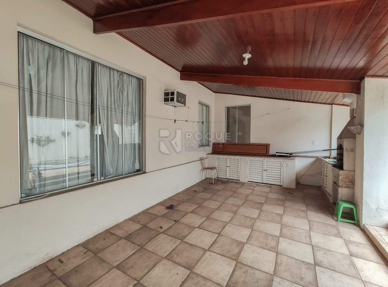 Casa Residencial para aluguel no bairro Vila Claudia: Garagem 