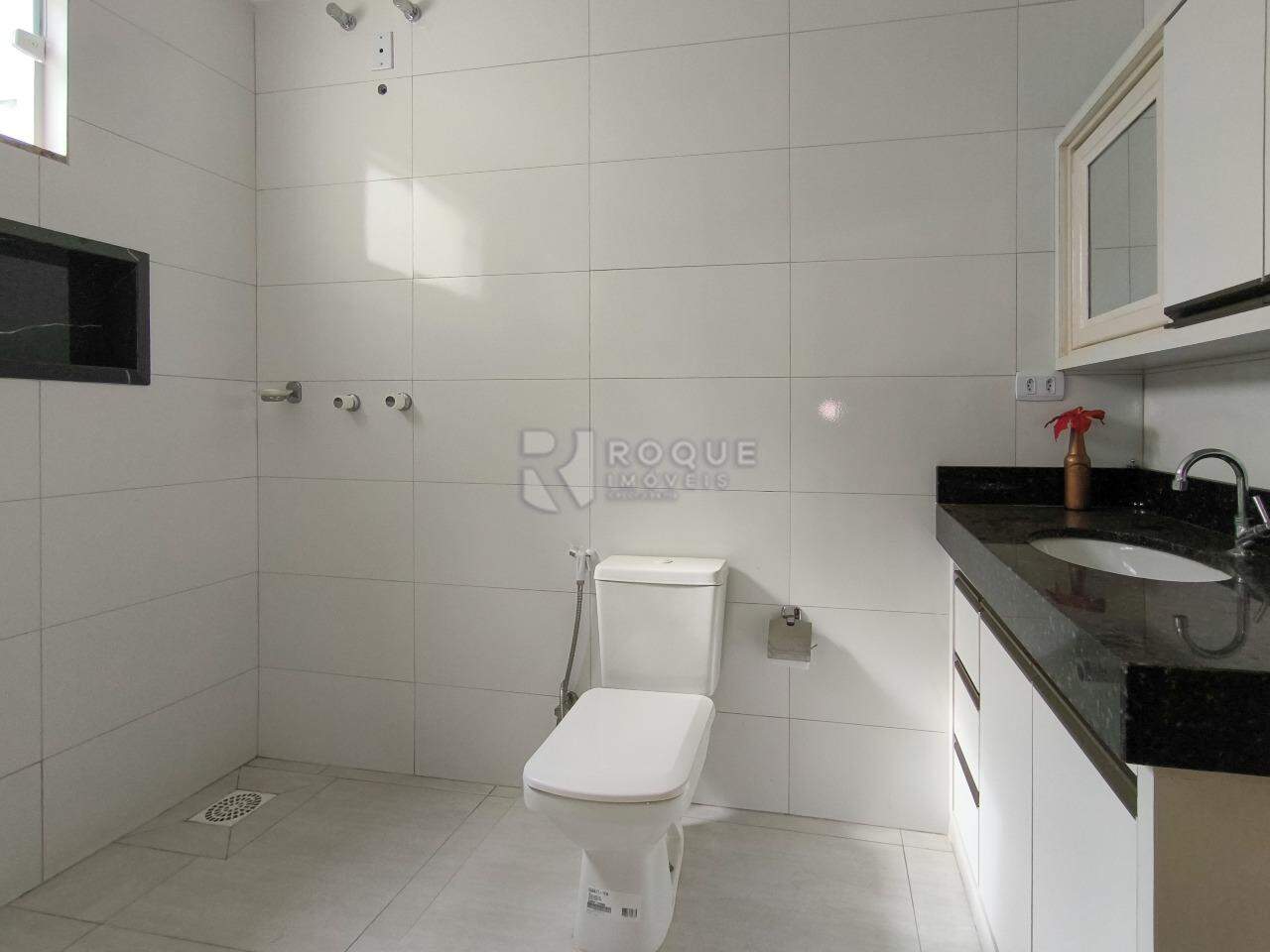 Casa Residencial à venda no bairro Jardim da Graminha: WC SUÍTE