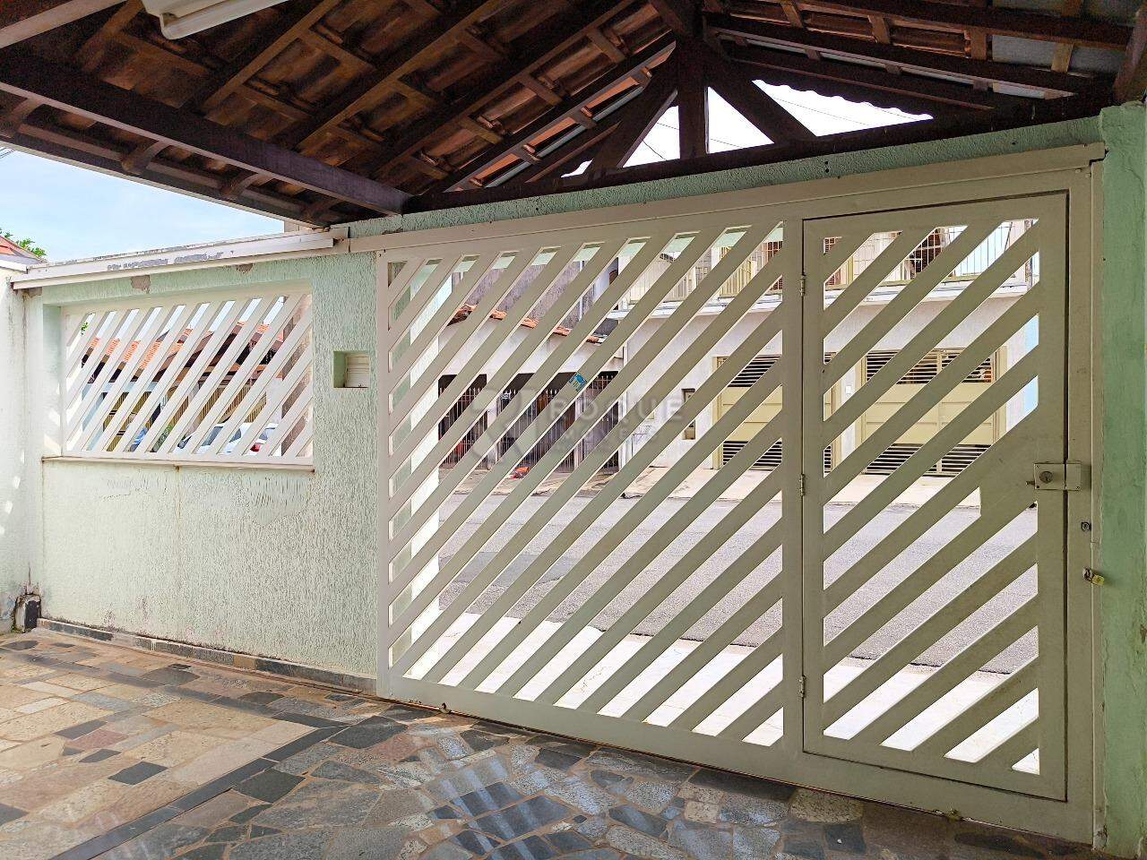 Casa Residencial à venda no bairro Jardim da Graminha: ENTRADA