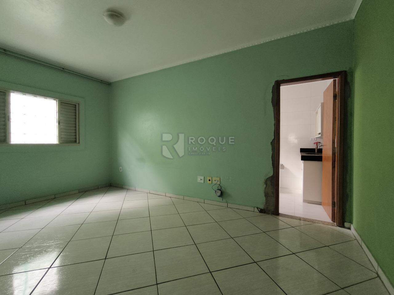 Casa Residencial à venda no bairro Jardim da Graminha: SUÍTE