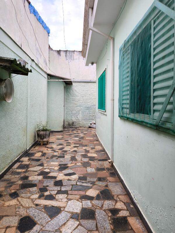 Casa Residencial à venda no bairro Jardim da Graminha: LATERAL EXTERNA