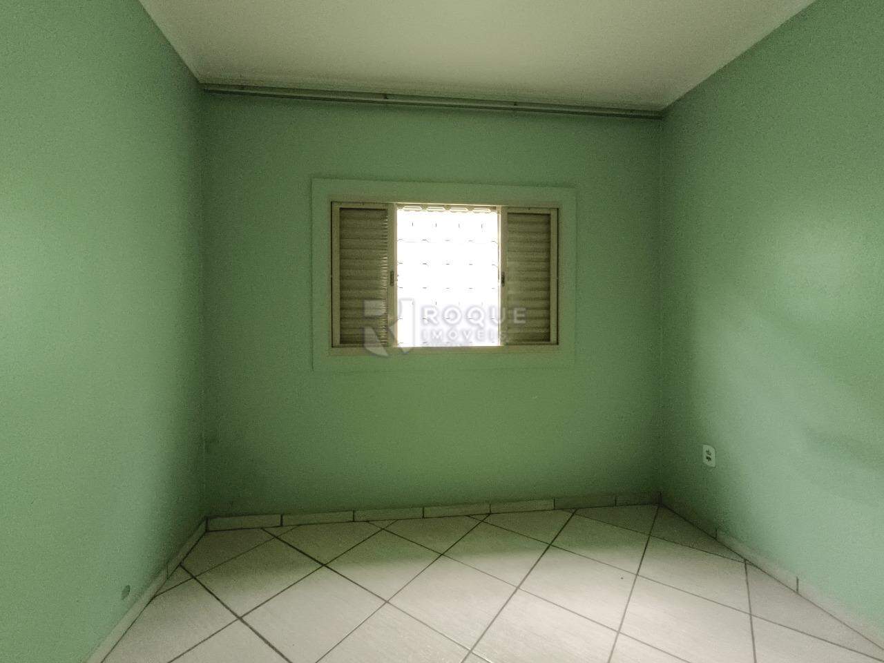 Casa Residencial à venda no bairro Jardim da Graminha: SUÍTE