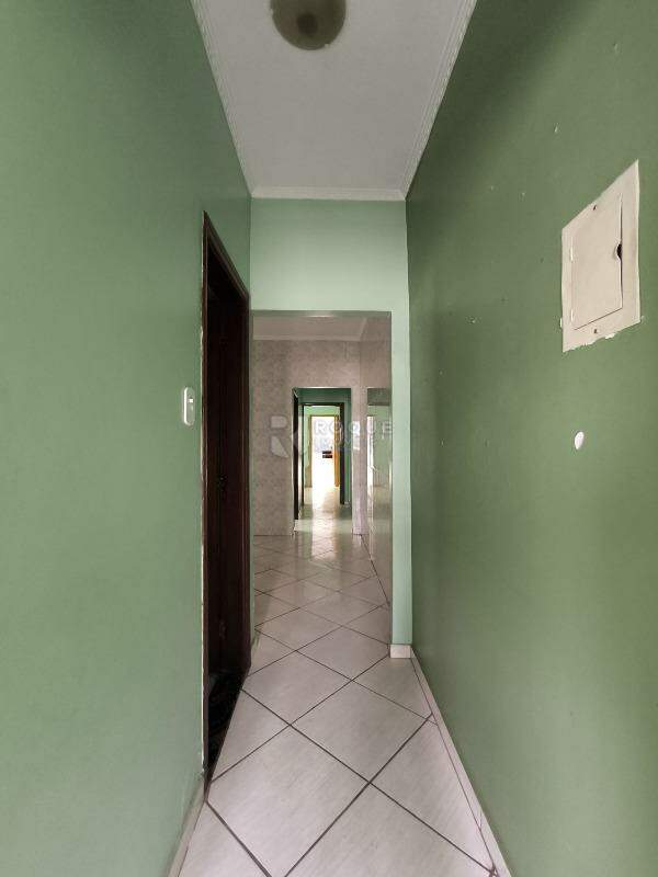 Casa Residencial à venda no bairro Jardim da Graminha: CORREDOR INTERNO