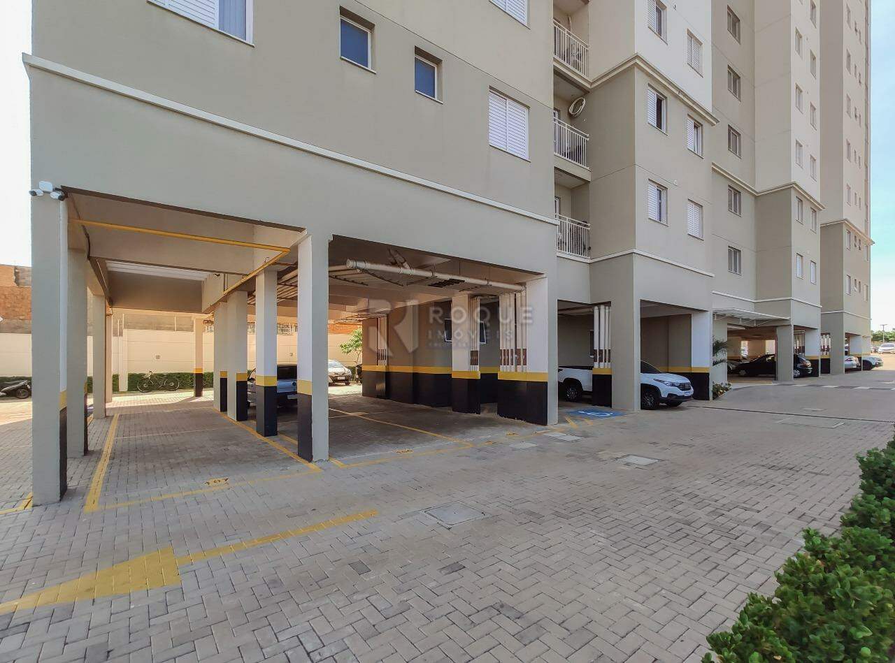 Apartamento para aluguel no bairro Vila Camargo: Área do condomínio 