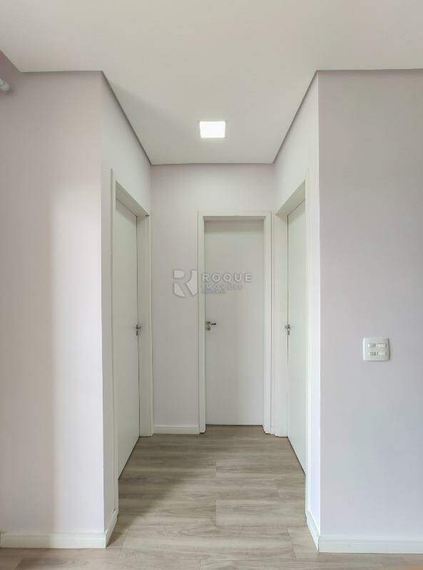Apartamento para aluguel no bairro Vila Camargo: Hall 