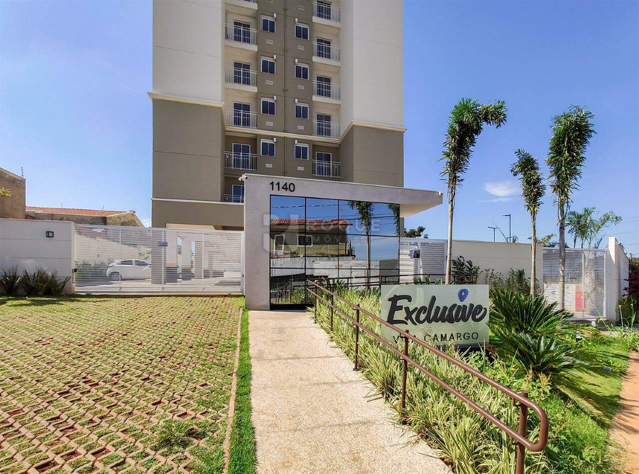 Apartamento para aluguel no bairro Vila Camargo: Fachada 