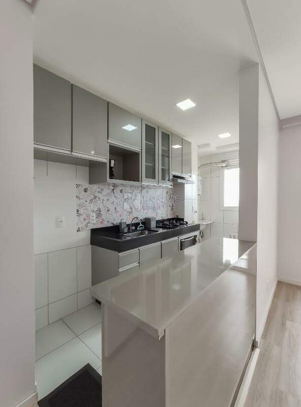 Apartamento para aluguel no bairro Vila Camargo: Sala / cozinha 