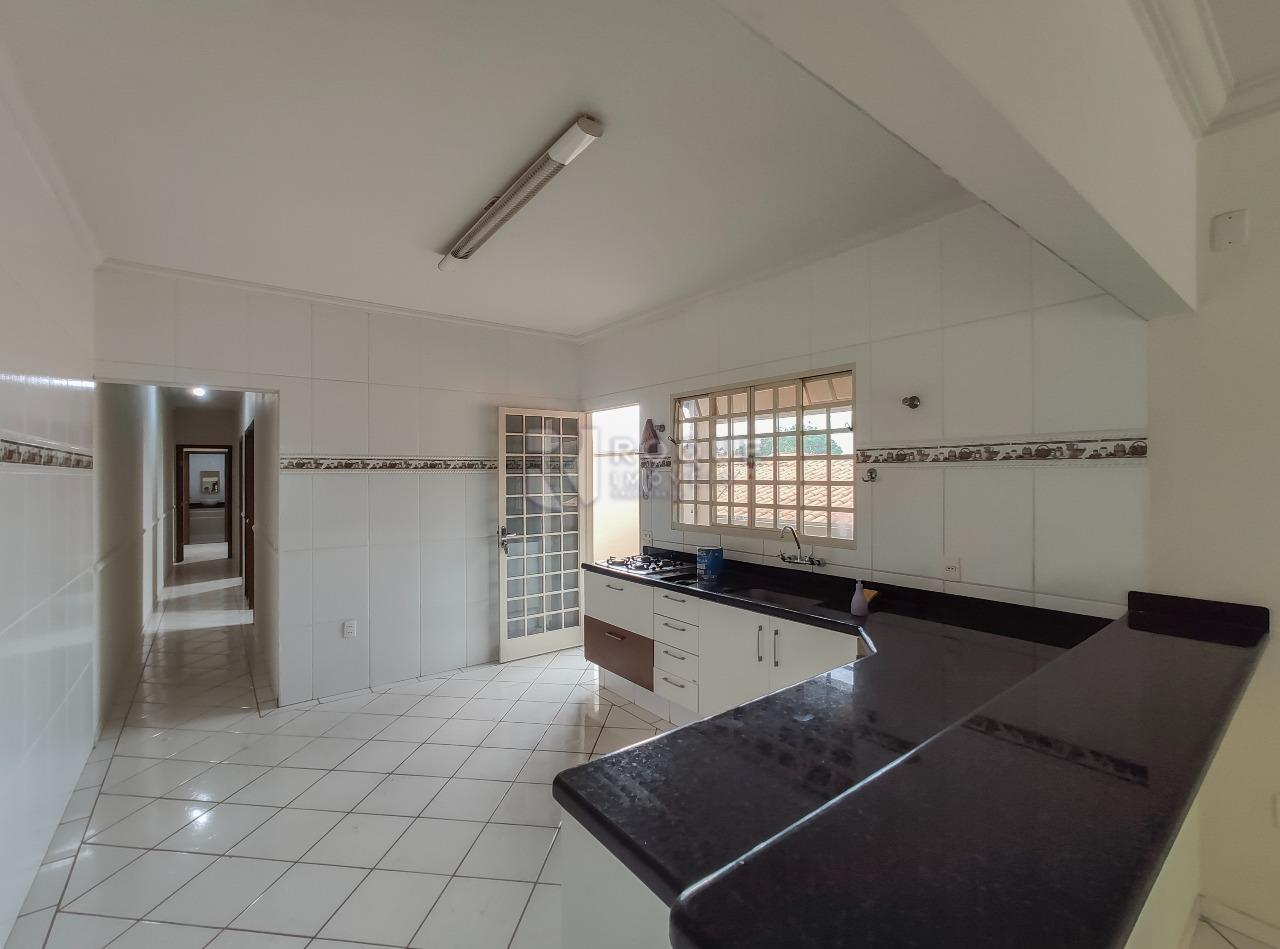 Casa Residencial para aluguel no bairro Jardim Residencial Granja Machado: Cozinha 