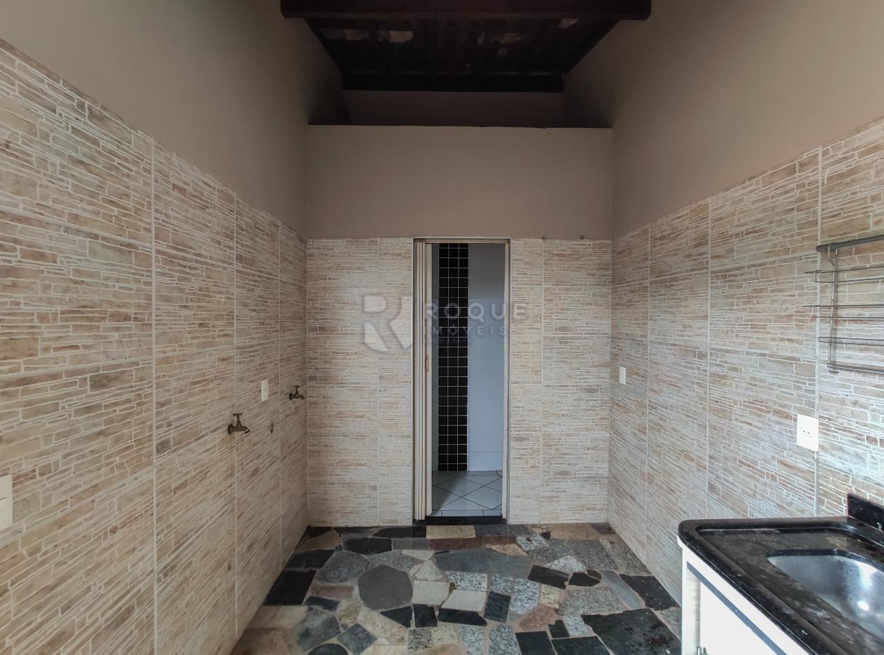 Casa Residencial para aluguel no bairro Jardim Residencial Granja Machado: Rancho fundo 