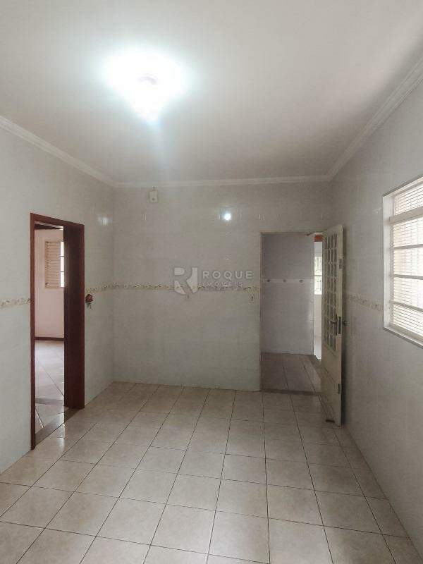 Casa com salão à venda no bairro Jardim Santo André: Sala de Jantar