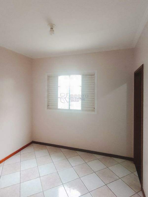 Casa com salão à venda no bairro Jardim Santo André: Dormitório 02 Suíte