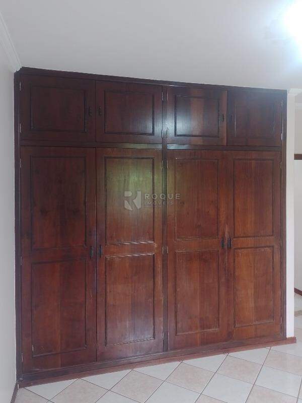 Casa com salão à venda no bairro Jardim Santo André: Dormitório 01