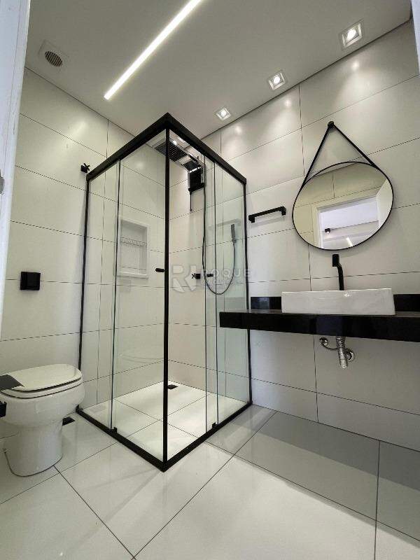 Casa em condomínio à venda no bairro Riviera de Santa Cristina I: 