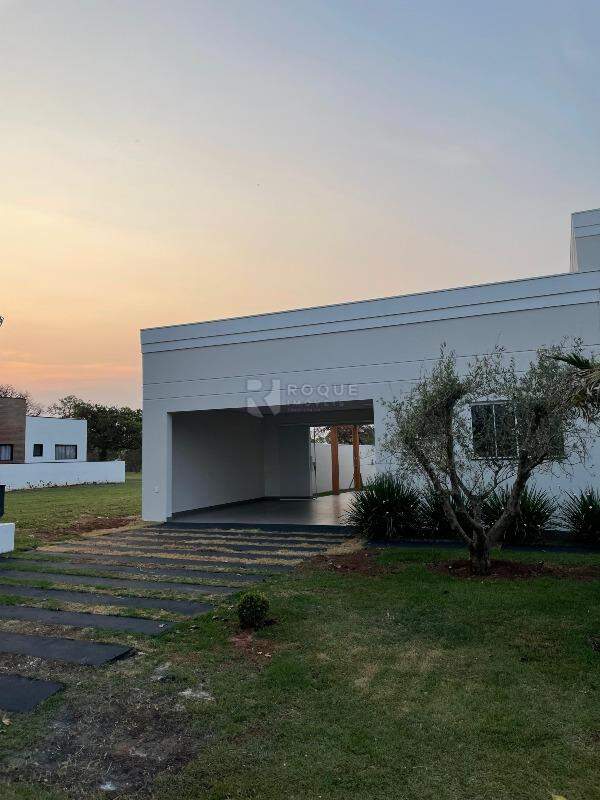 Casa em condomínio à venda no bairro Riviera de Santa Cristina I: 