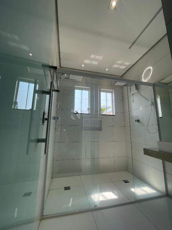 Casa em condomínio à venda no bairro Riviera de Santa Cristina I: 