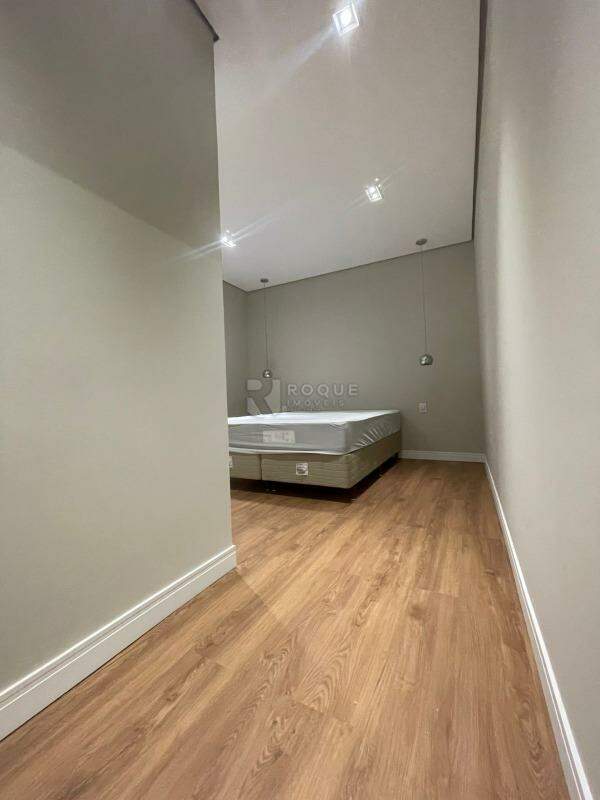 Casa em condomínio à venda no bairro Riviera de Santa Cristina I: 