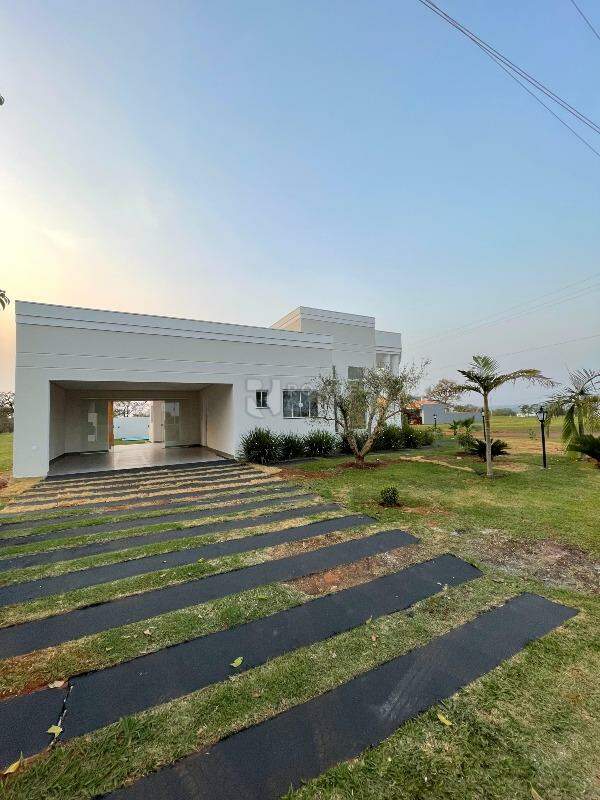 Casa em condomínio à venda no bairro Riviera de Santa Cristina I: 