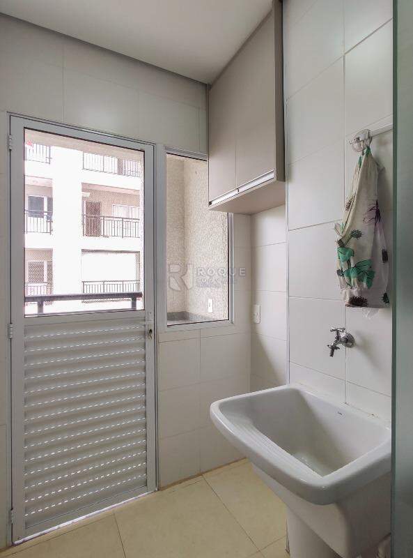 Apartamento para aluguel no bairro Chácaras Antonieta: Área de serviço