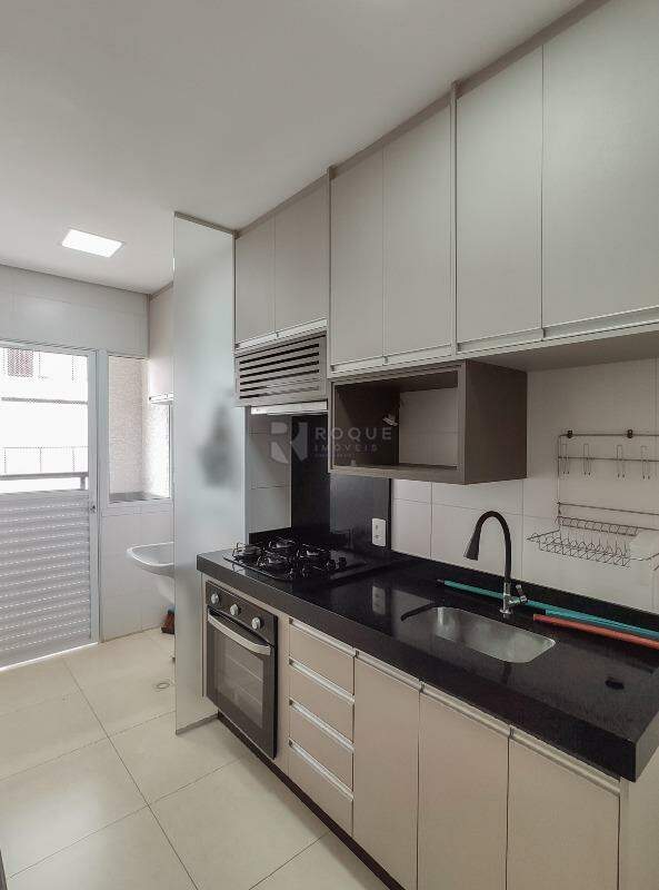 Apartamento para aluguel no bairro Chácaras Antonieta: Cozinha