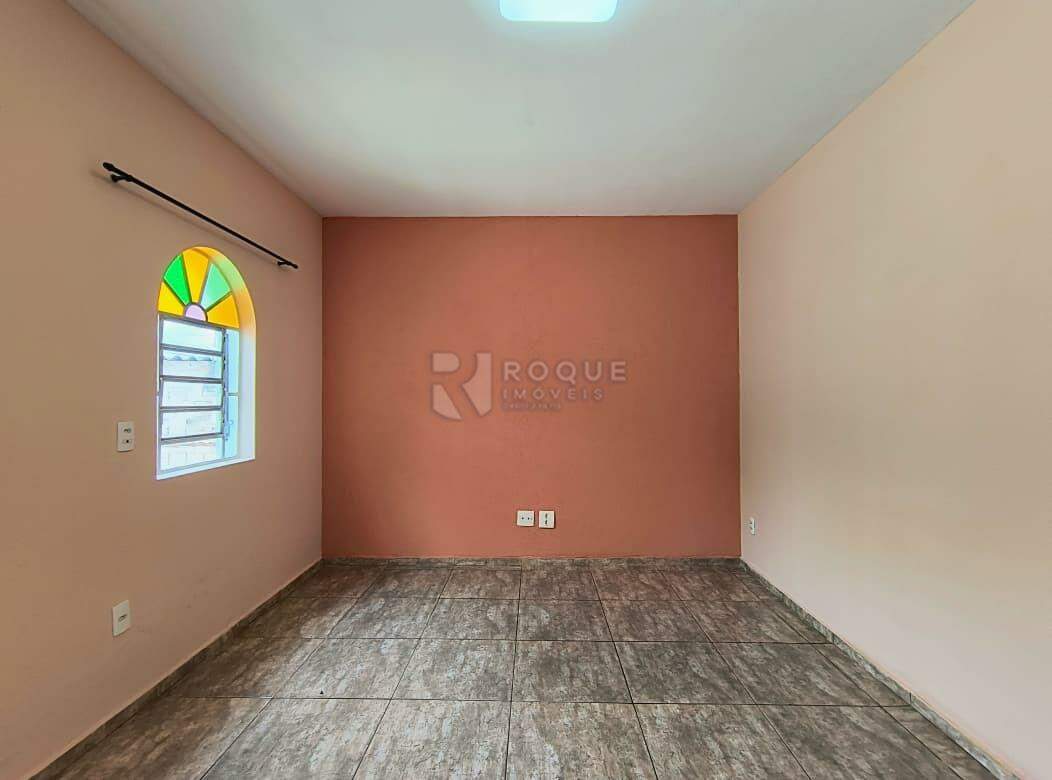 Casa Residencial para aluguel no bairro Jardim Nova Europa: Sala