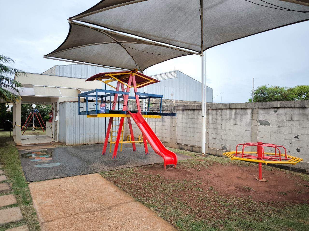 Apartamento à venda no bairro Graminha: PLAYGROUND