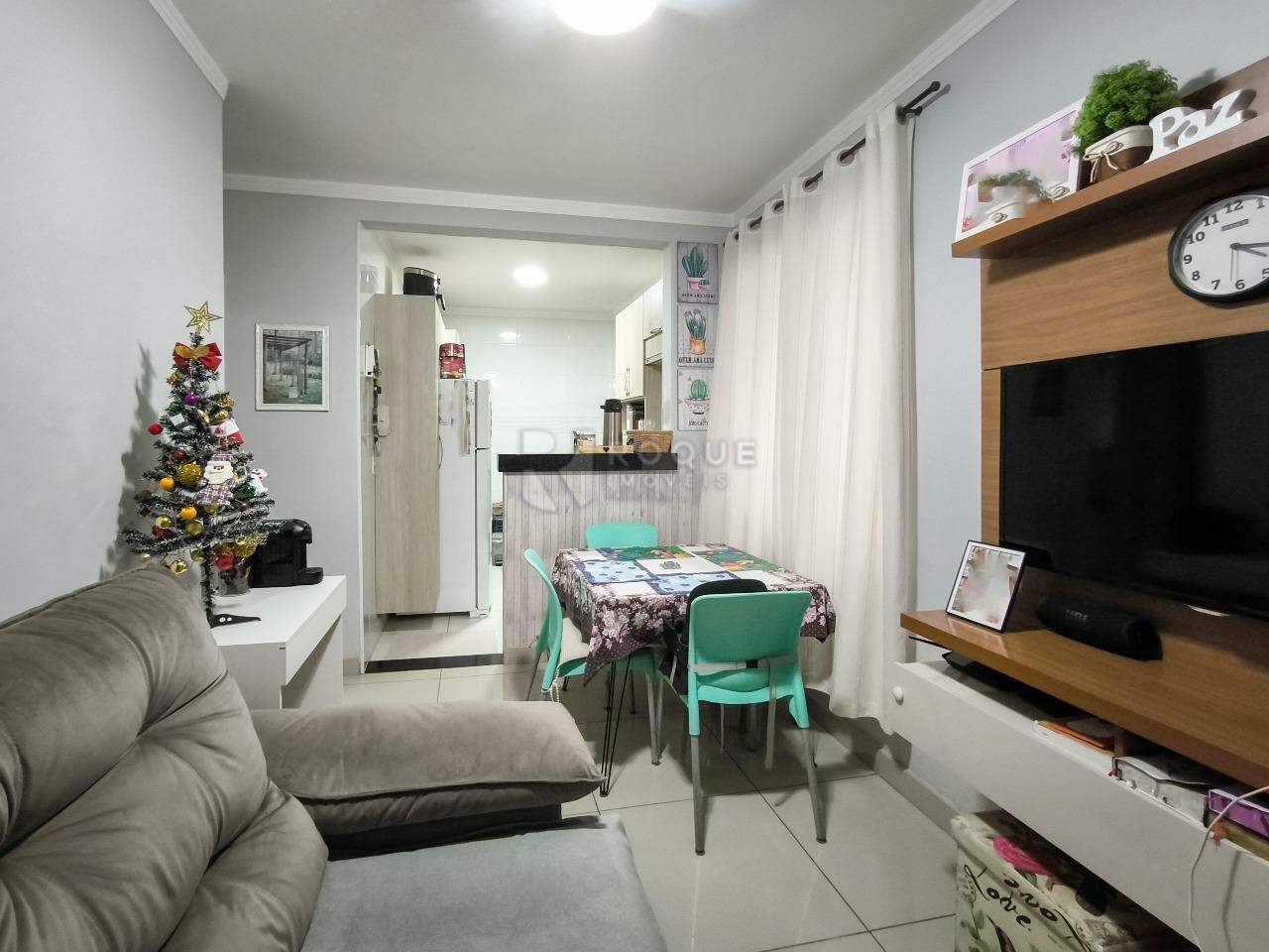 Apartamento à venda no bairro Graminha: SALA DE ESTAR