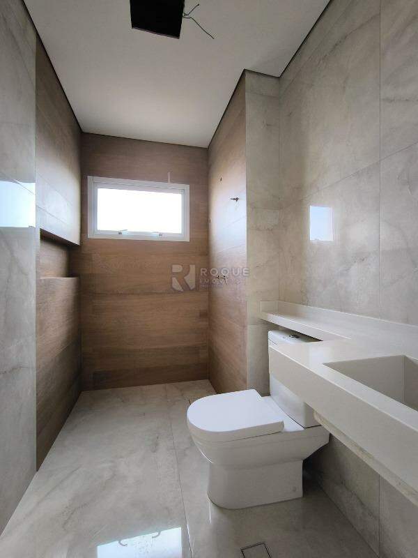 Apartamento à venda no bairro Jardim Florença: WC SUÍTE 1