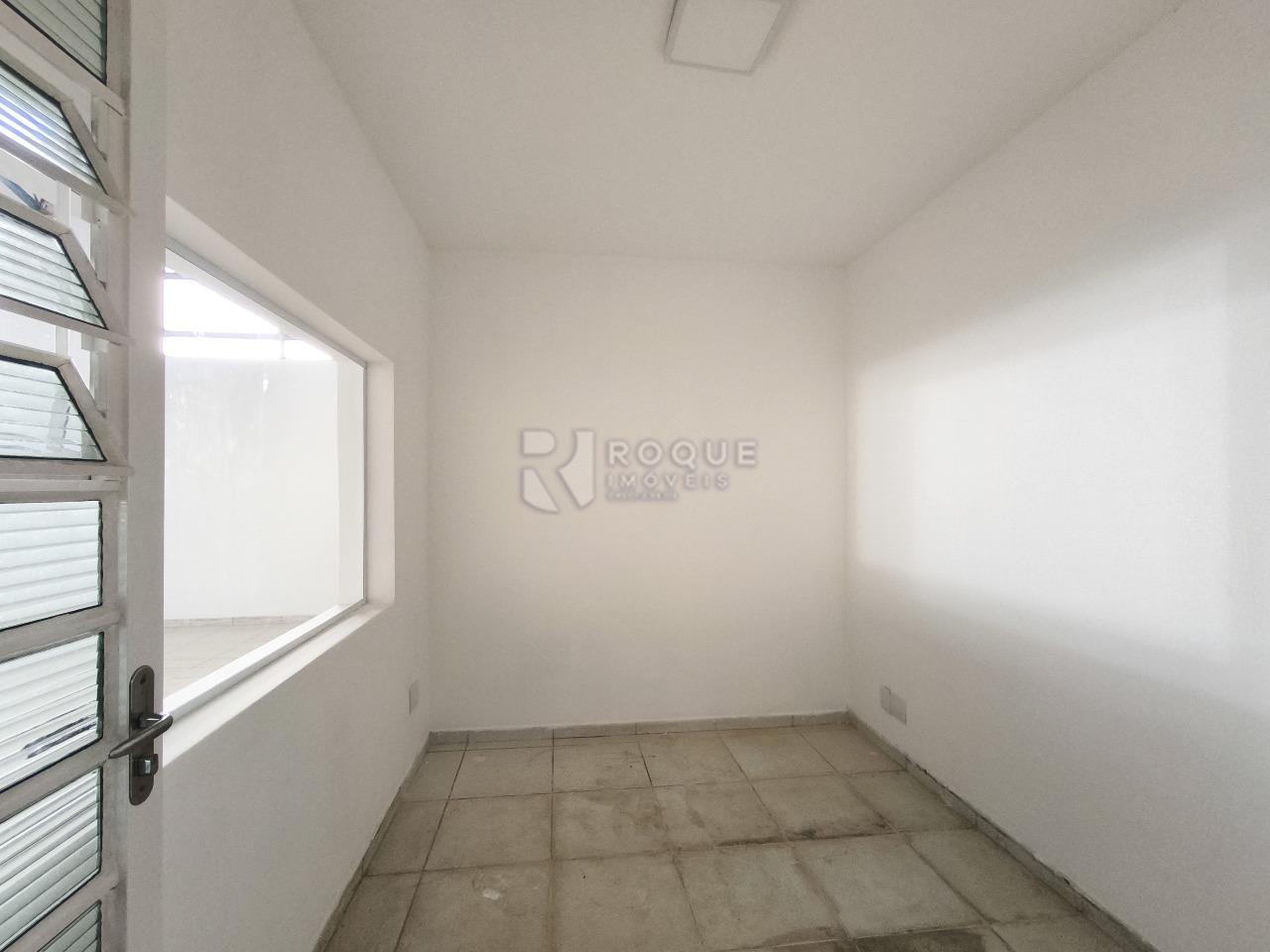 Barracão/Galpão à venda no bairro Vila Piza: ESCRITÓRIO