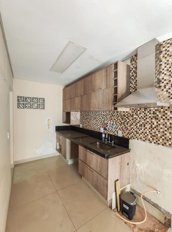 Casa Comercial à venda no bairro Vila Claudia: Copa 