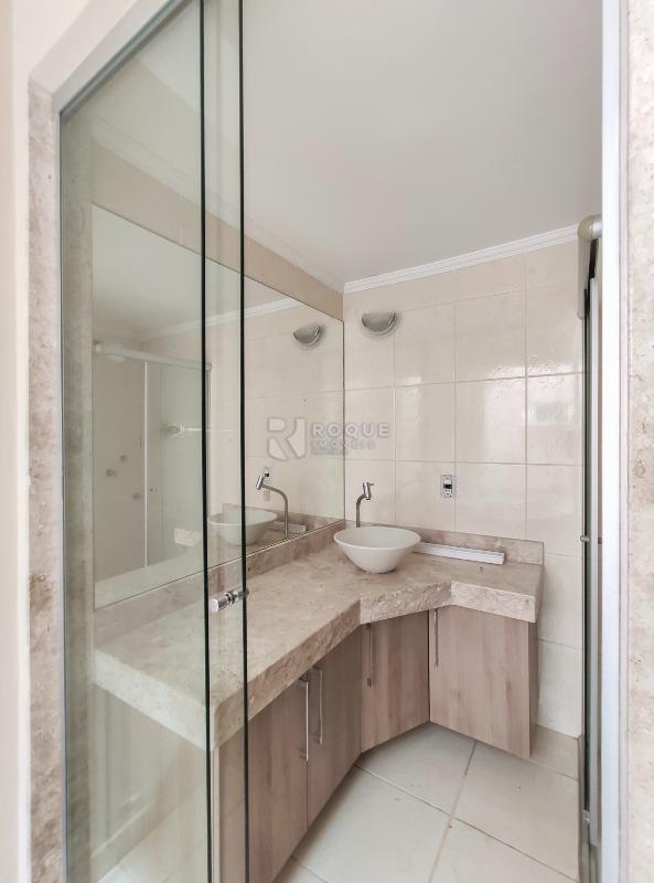 Casa Comercial à venda no bairro Vila Claudia: WC sala 5