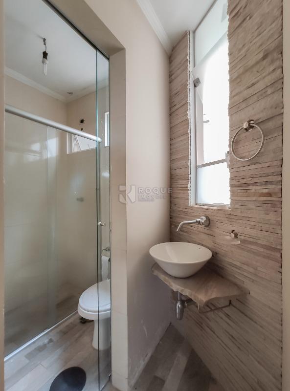 Casa Comercial à venda no bairro Vila Claudia: WC sala 3