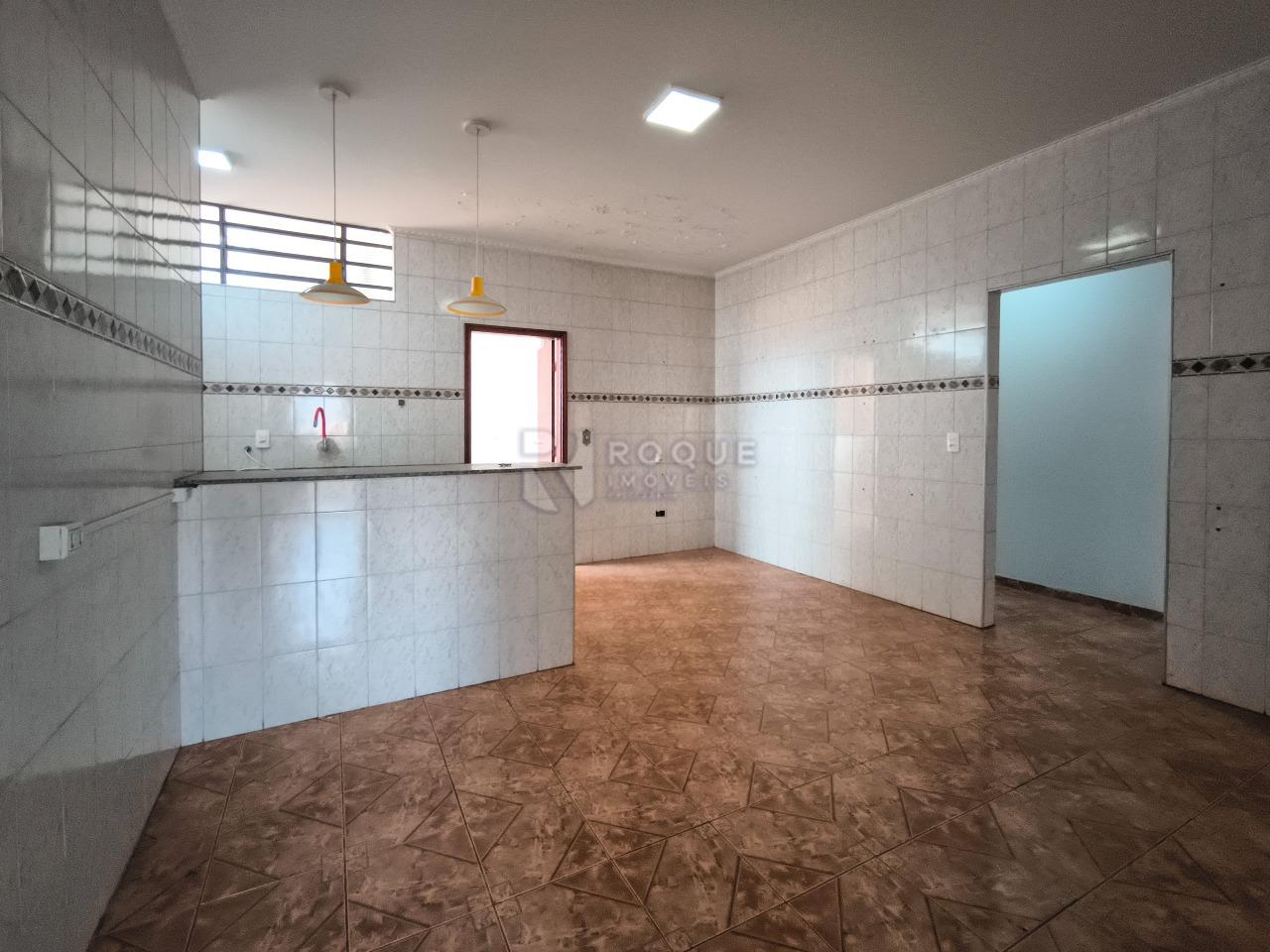 Casa com salão à venda no bairro Jardim Ibirapuera: COZINHA